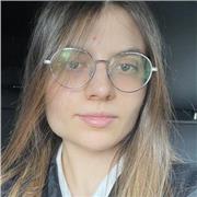 Profesora de economía de alumnos de  ESO y bachillerato.